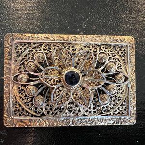 Vintage Floral Filigree Brooch! Great Condition!
